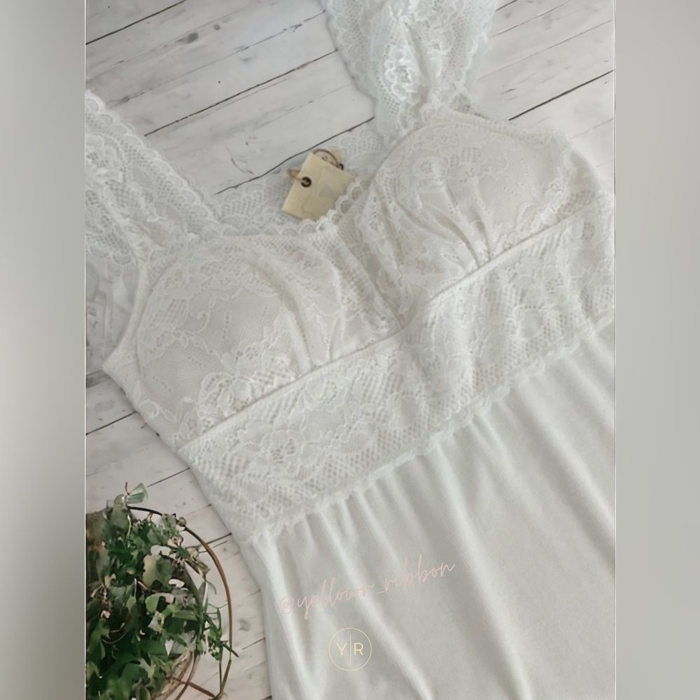 NEW Lace Cap Sleeve Bralette Tunic Top - Picture 2 of 6